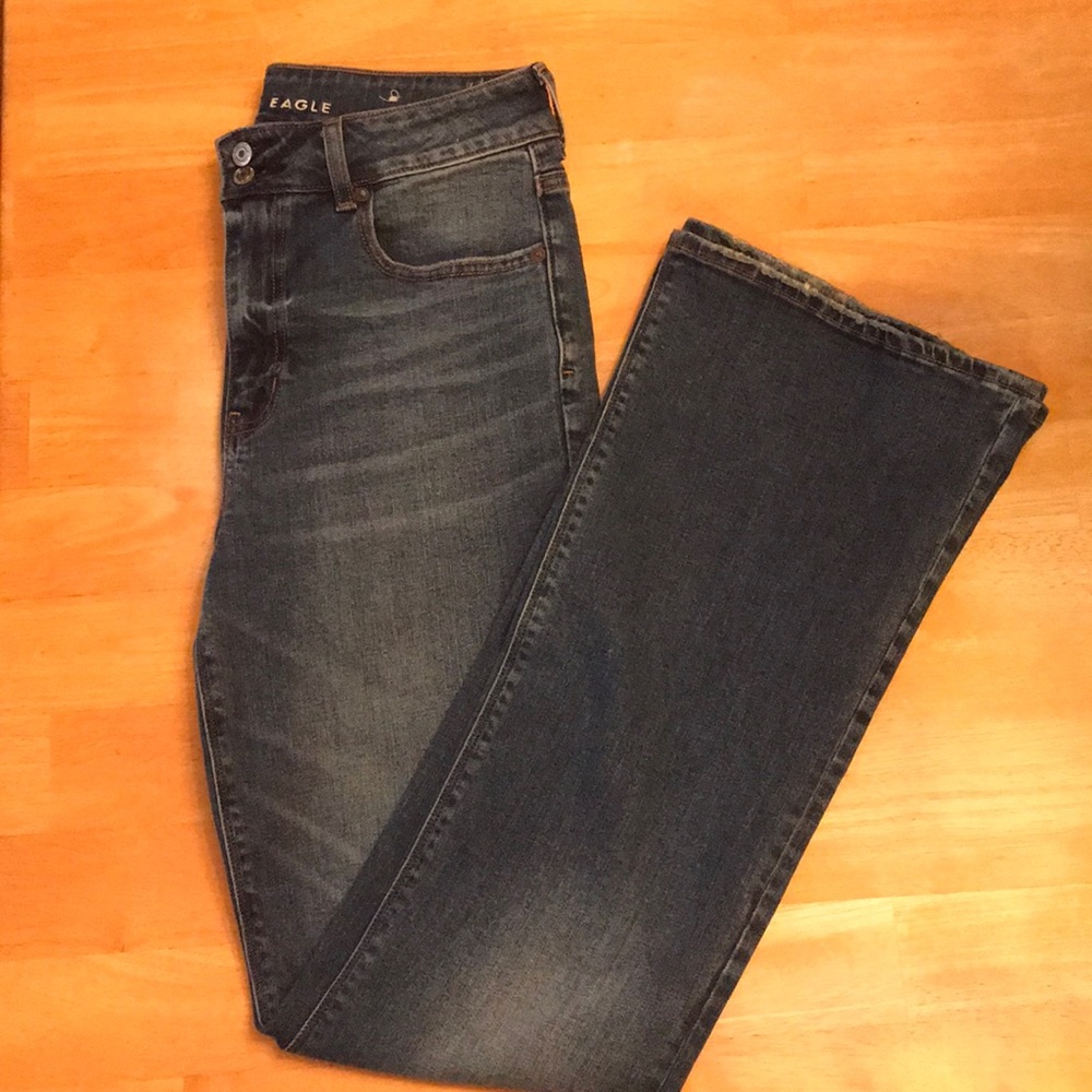 12 Long Hi-Rise Artist Flare American Eagle Jeans